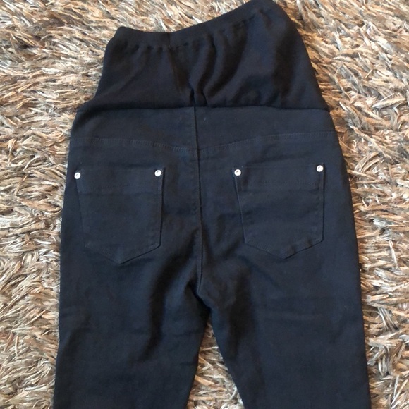 NWT BooHoo Blue Maternity Distressed Over The Bump Skinny Jeans  Size 6 - Picture 14 of 16